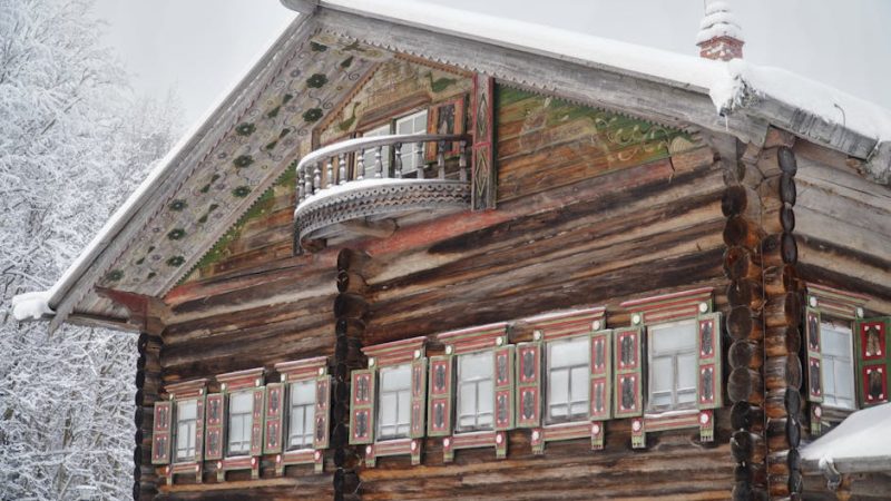 Производство и строительство домов из клееного бруса