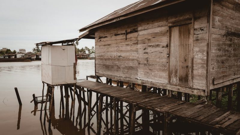 Производство и строительство домов из клееного бруса