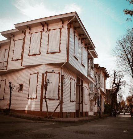 Строительство домов из клееного бруса в Екатеринбурге