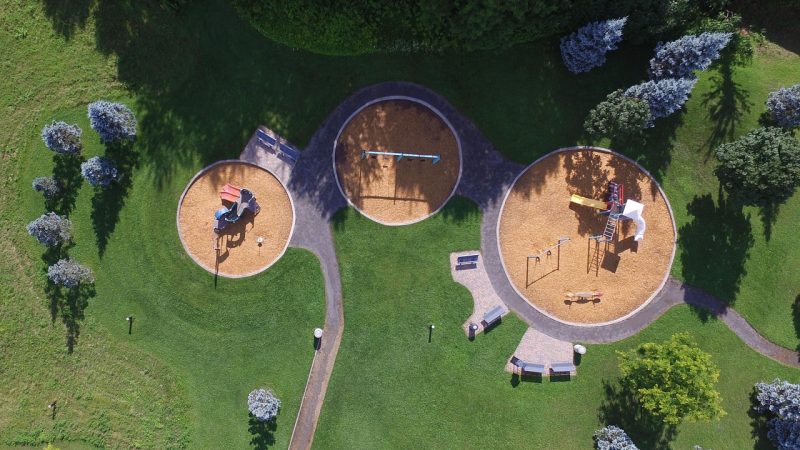 Преимущества и строительство домов из клееного бруса под ключ