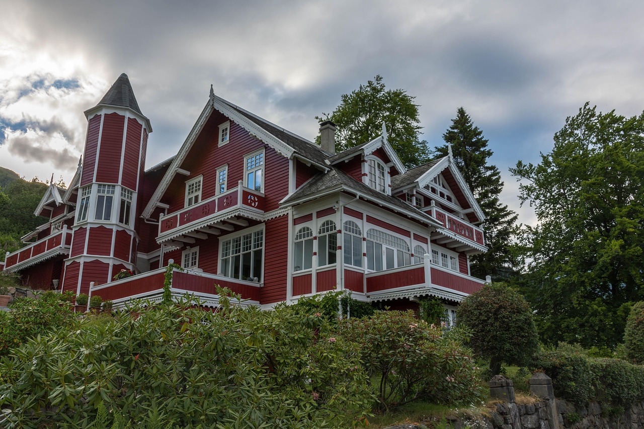 Строительство домов из клееного бруса под ключ в Екатеринбурге