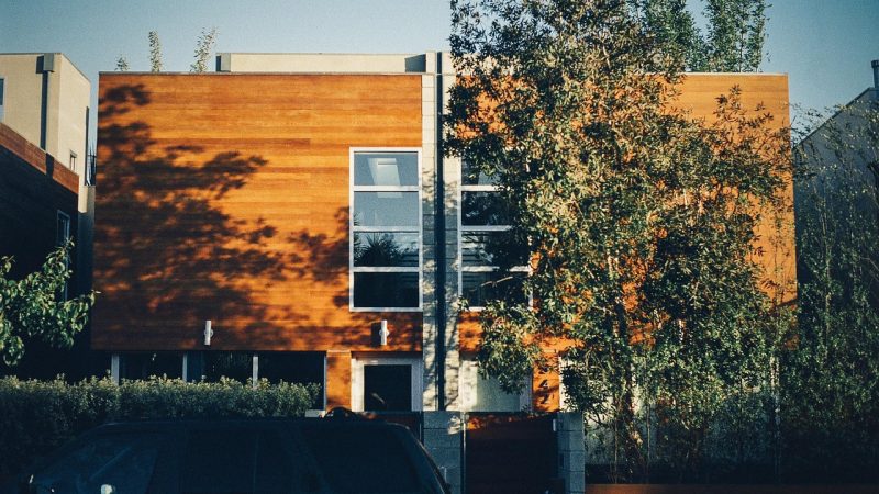 Производство и строительство домов из клееного бруса