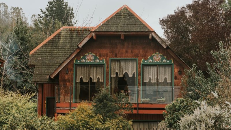 Строительство бань и домов из клееного бруса под ключ в Екатеринбурге